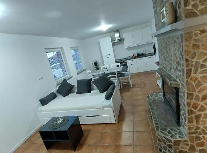 Apartma Sandi Appartamento Sentilj